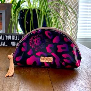 “Pebbles” Medium Conseula cosmetic case
